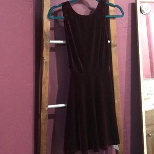 Velvet sleeveless skater dress(carbernet)